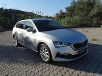 Usado Skoda Scala 110 HP (80 kW) 2022 Cinzento Citadino