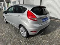 Usado Ford Fiesta Titanium 82 HP (60 kW) 2009 Cinzento Citadino