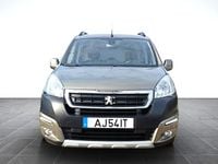 Usado Peugeot Partner Style 100 HP (73 kW) 2016 Castanho Monovolume