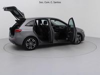Usado Mercedes B180 Advanced 116 HP (85 kW) 2024 Cinza Monovolume