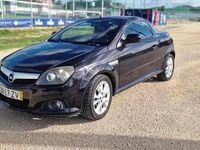 Usado Opel Tigra 69 HP (50 kW) 2005 Preto Cabrios