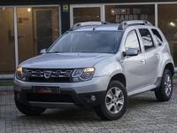 Usado Dacia Duster Comfort 85 HP (62 kW) 2015 Cinza prata SUV