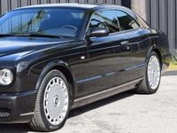 Usado Bentley Brooklands 537 HP (394 kW) 2010 Preto Sedan