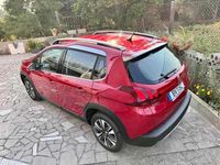 Usado Peugeot 2008 110 HP (80 kW) 2016 Vermelho SUV