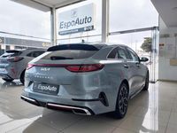 Usado Kia ProCeed 120 HP (88 kW) 2022 Cinzento Carrinha
