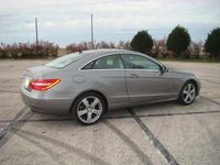 Usado Mercedes E350 292 HP (214 kW) 2010 Cinzento Coupé