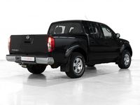 Usado Nissan Navara 171 HP (125 kW) 2007 Preto Pickup