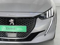 Usado Peugeot e-208 GT-line 100 kW (136 HP) 2023 Cinza Citadino