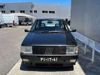 Usado Fiat Uno 105 HP (77 kW) 1988 Cinzento Citadino