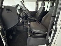 Usado Land Rover Defender 122 HP (89 kW) 2015 Branco