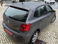 Usado VW Polo 75 HP (55 kW) 2014 Cinzento