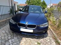 Usado BMW 318 Advantage 150 HP (110 kW) 2018 Azul Carrinha