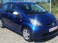 Usado Toyota Aygo 54 HP (39 kW) 2008 Azul Citadino