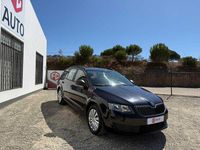 Usado Skoda Octavia Active 105 HP (77 kW) 2014 Preto Carrinha