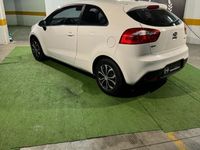 usado Kia Rio 1.1 CRDi TX AC+VE