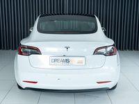Usado Tesla Model 3 225 kW (306 HP) 2021 Branco Sedan