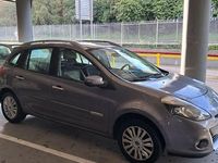 Usado Renault Clio II 75 HP (55 kW) 2011 Carrinha