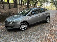 Usado Lancia Delta 120 HP (88 kW) 2009 Cinza Citadino