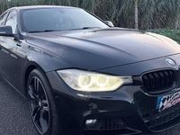 Usado BMW 318 150 HP (110 kW) 2015 Preto Sedan