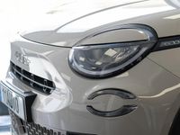 Usado Fiat 600 100 HP (73 kW) 2025 Bege SUV