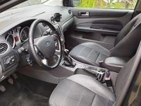 Usado Ford Focus 90 HP (66 kW) 2010 Sedan