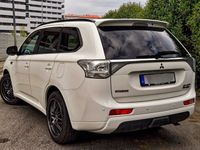 usado Mitsubishi Outlander P-HEV 2.0 MIVEC Instyle Navi