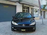 Usado Peugeot 206 GTi 110 HP (80 kW) 2001 Preto Coupé