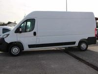Usado Peugeot Boxer 140 HP (102 kW) 2022 Branco Van