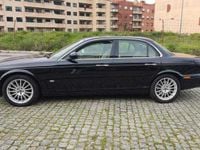 Usado Jaguar XJ 207 HP (152 kW) 2006 Preto Sedan