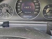 Usado Mercedes E220 Elegance 150 HP (110 kW) 2003 Sedan