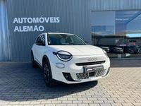 Usado Fiat 600 La Prima 110 HP (80 kW) 2025 Branco SUV