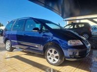 Usado VW Sharan 103 HP (75 kW) 2010 Azul Monovolume