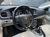 Usado Volvo V40 115 HP (84 kW) 2013 Sedan