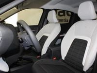 Usado Citroën e-C3 83 kW (113 HP) 2025 Preto SUV