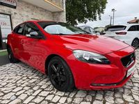 Usado Volvo V40 120 HP (88 kW) 2017 Vermelho