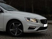 usado Volvo V60 D6 Plug-in Hybrid R-Design