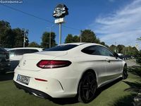 Usado Mercedes C220 AMG line 194 HP (142 kW) 2021 Branco Coupé
