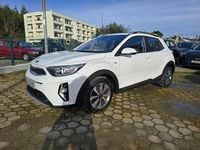 Usado Kia Stonic 120 HP (88 kW) 2021 Branco SUV