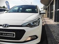 Usado Hyundai i20 75 HP (55 kW) 2017 Branco Coupé