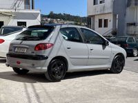 usado Peugeot 206 1.4 16v Teto panoramico 2004