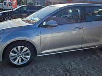 Usado VW Golf VII Trendline 110 HP (80 kW) 2015 Cinza Citadino
