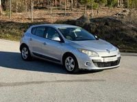 Usado Renault Mégane III 106 HP (77 kW) 2009 Cinzento Citadino