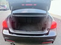 Usado BMW 318 150 HP (110 kW) 2015 Preto Sedan