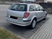 Usado Opel Astra 90 HP (66 kW) 2005 Sedan