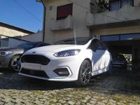 Usado Ford Fiesta 100 HP (73 kW) 2017 Branco