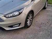 Usado Ford Focus 120 HP (88 kW) 2017 Cinzento Citadino