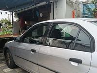 Usado Honda Civic 90 HP (66 kW) 2002 Sedan