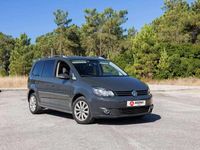 Usado VW Touran 140 HP (102 kW) 2015 Cinzento Monovolume