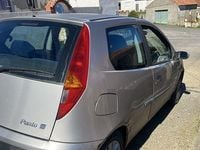 Usado Fiat Punto 60 HP (44 kW) 2001 Citadino