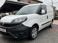 Usado Fiat Doblò 95 HP (69 kW) 2021 Branco Monovolume